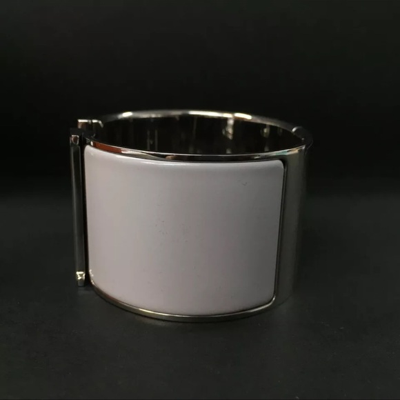 ❌❌SOLD❌❌AUTH HERMÈS H Click Clack CUFF BRACELET - Picture 2 of 7